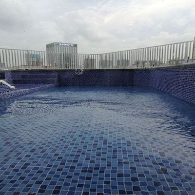 广州锋飞健身会所户外恒温泳池